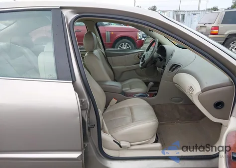 2001 Oldsmobile Aurora 3.5 z USA, uszkodzony, nr VIN 1G3GR62H014103245